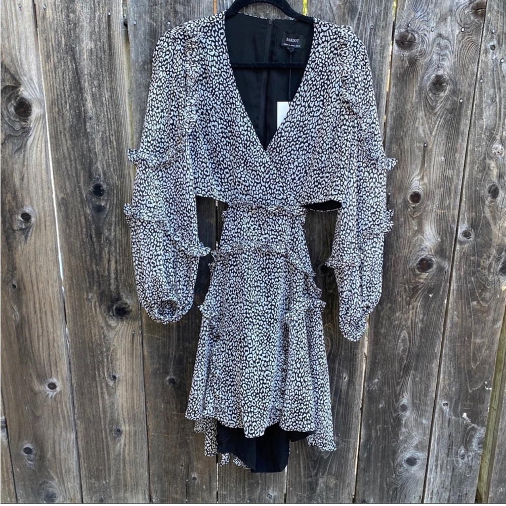 Bardot Long Sleeve Cutout Mini Dress Leopard Print - Picture 4 of 6